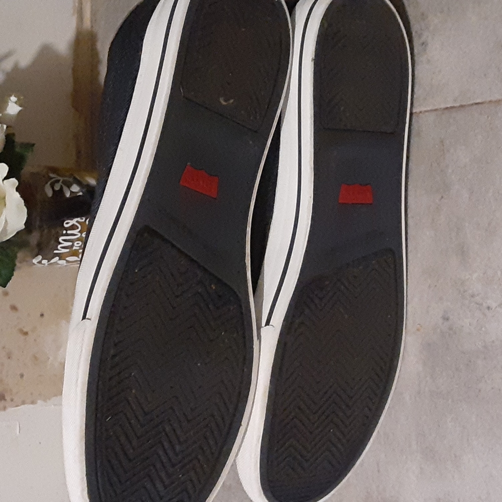 Levi's  sohes size  10.5 - Picture 5 of 5